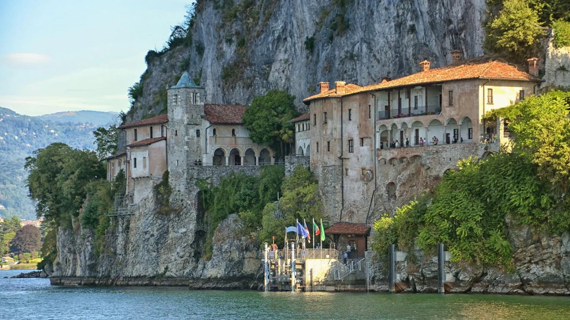 Ehemaliger Palast, Malerische Wohnung, Seeblick, Stellplatz Laveno 0*,